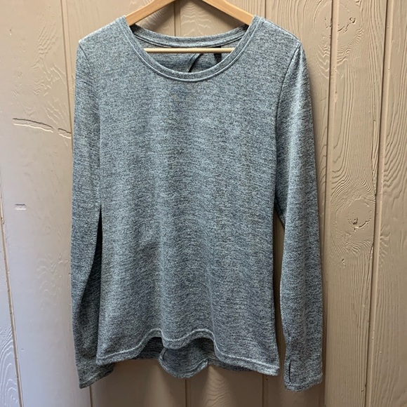 90 Degree by Reflex Top - Picture 2 of 13